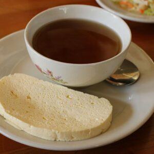 Aguapanela con queso